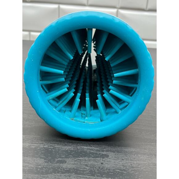 Dexas MudBuster Portable Dog Paw Cleaner Large Blue - Picture 2 of 2
